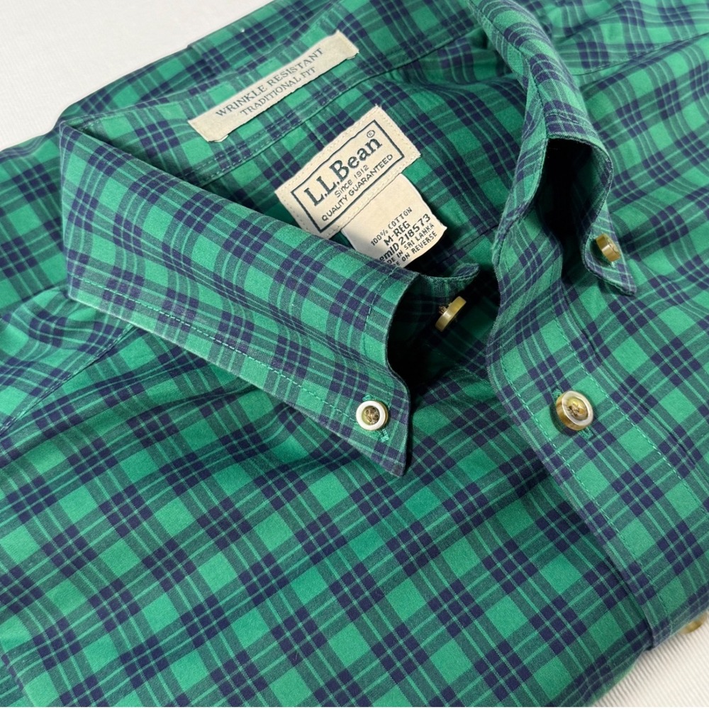 LL Bean Men M Green Navy Plaid Traditional Fit Wrinkle Resist Button Shirt Prepp